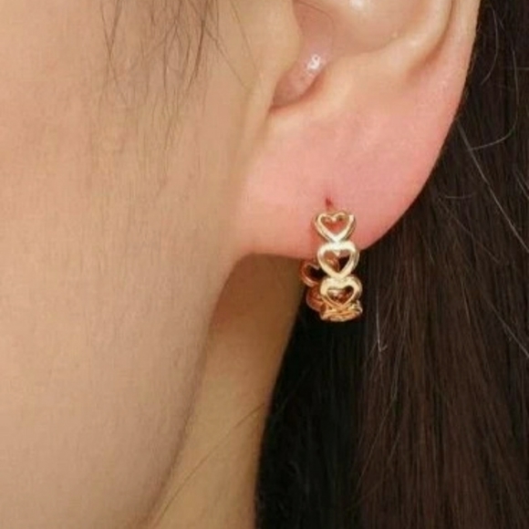 Earrings - Picture 3 of 3